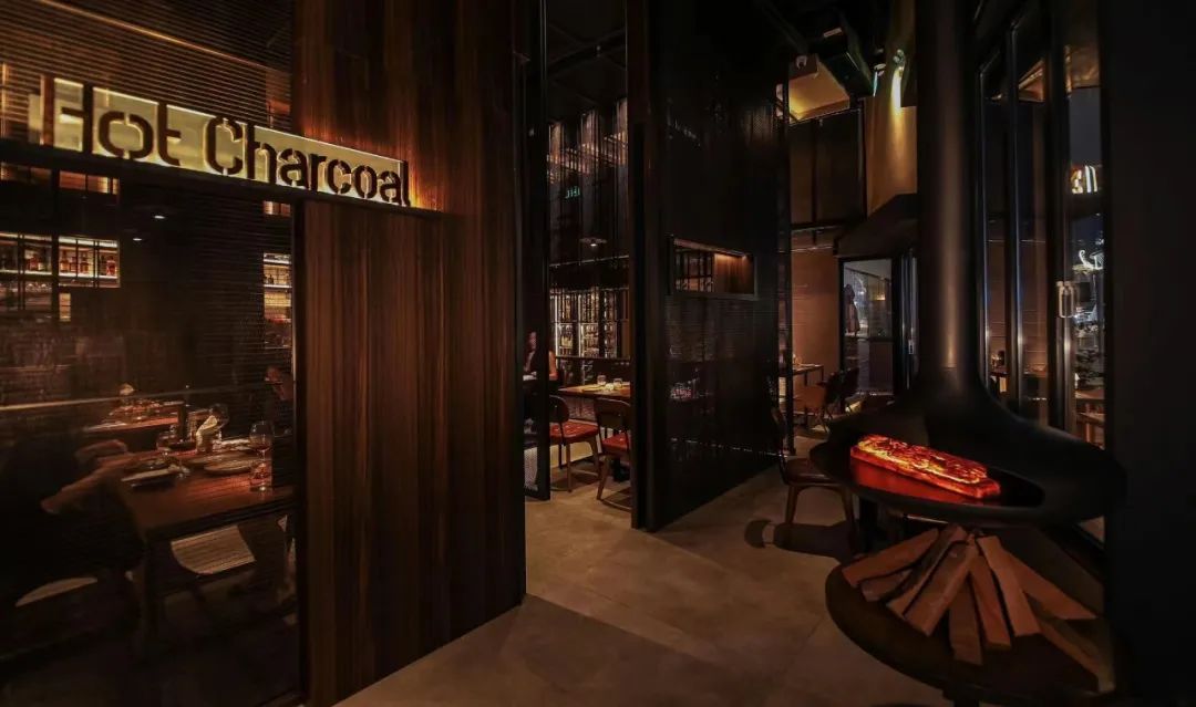 CIELOBLU | Hot Charcoal 柴可西餐廳，煙火與時(shí)光交融的藝術(shù)(圖1)